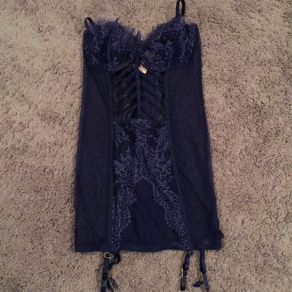 Very Chantilly Lace Strappy Corset Garter Slip